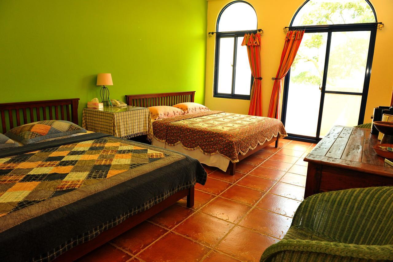 Tuscany Garden B&B Guanxi Exteriör bild