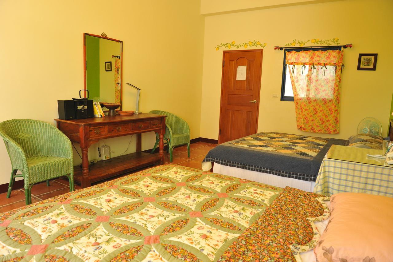 Tuscany Garden B&B Guanxi Exteriör bild