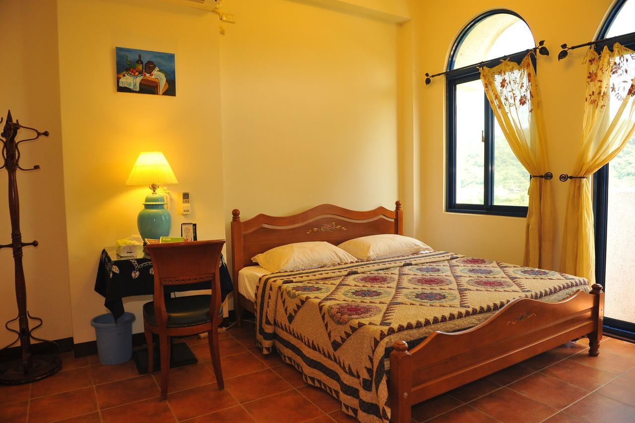 Tuscany Garden B&B Guanxi Exteriör bild