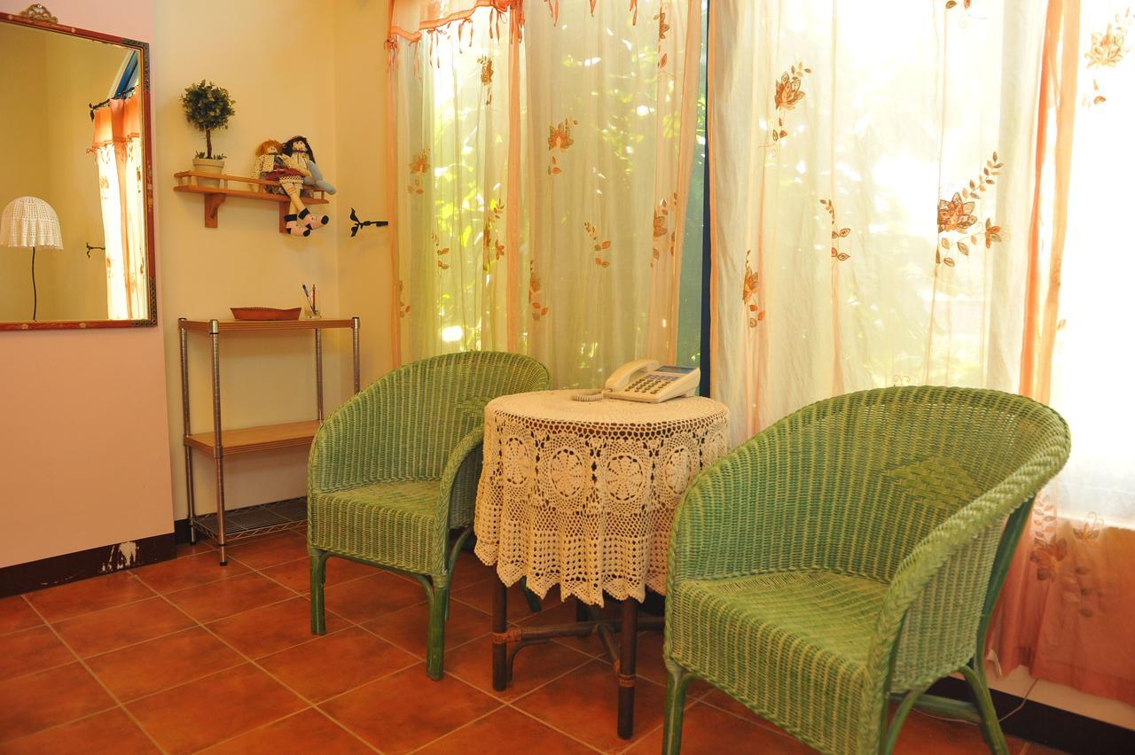 Tuscany Garden B&B Guanxi Exteriör bild